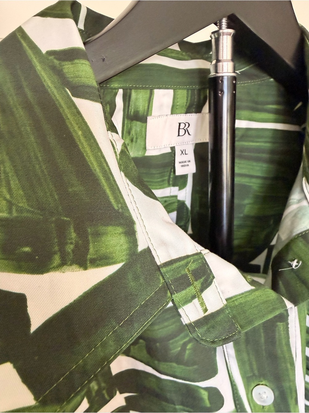 Banana Republic Green Brushstroke Boxy Cropped Button-Up Shirt - Picture 8 of 14